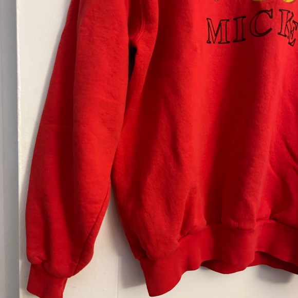 Disney Vintage Mickey Mouse Red Crewneck Sweatshirt Colorful Black and White - Picture 4 of 7